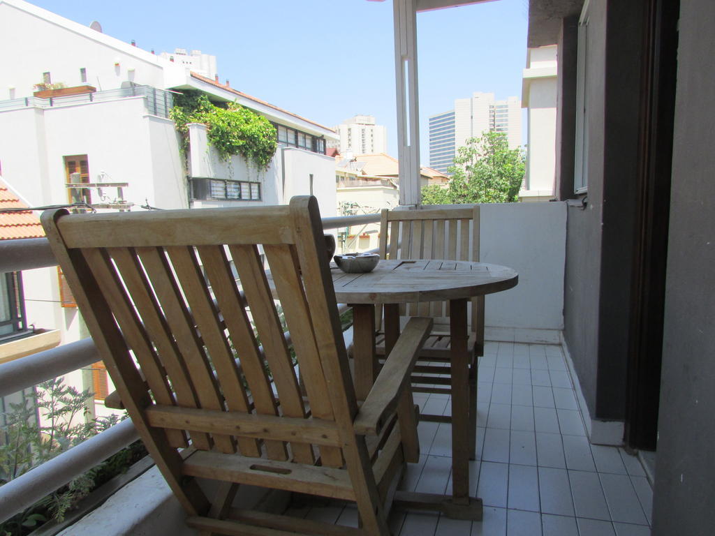 תל אביב Nina Cafe Hotel Suites - Boutique Hotel חדר תמונה